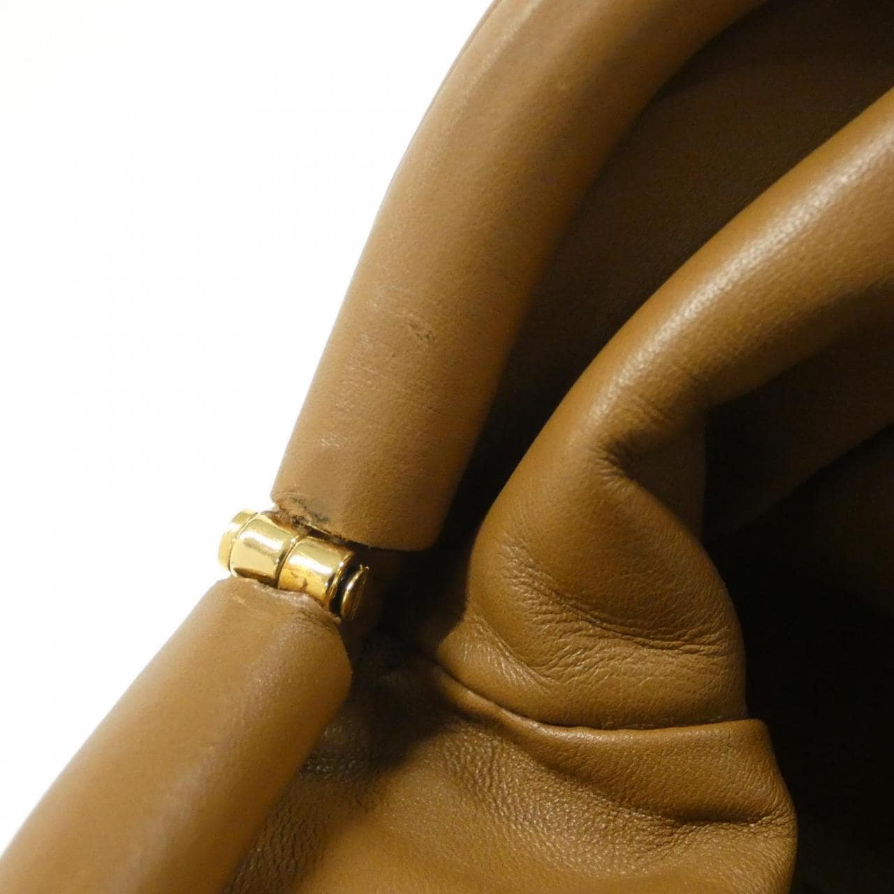 ボッテガヴェネタ 585852 VCP40 ショルダーバッグ