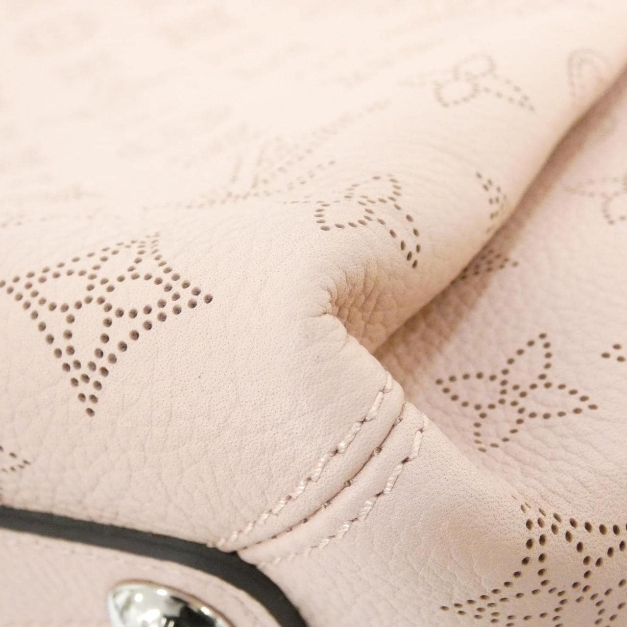 ルイヴィトン マヒナ バビロン チェーンBB M51219 バッグ