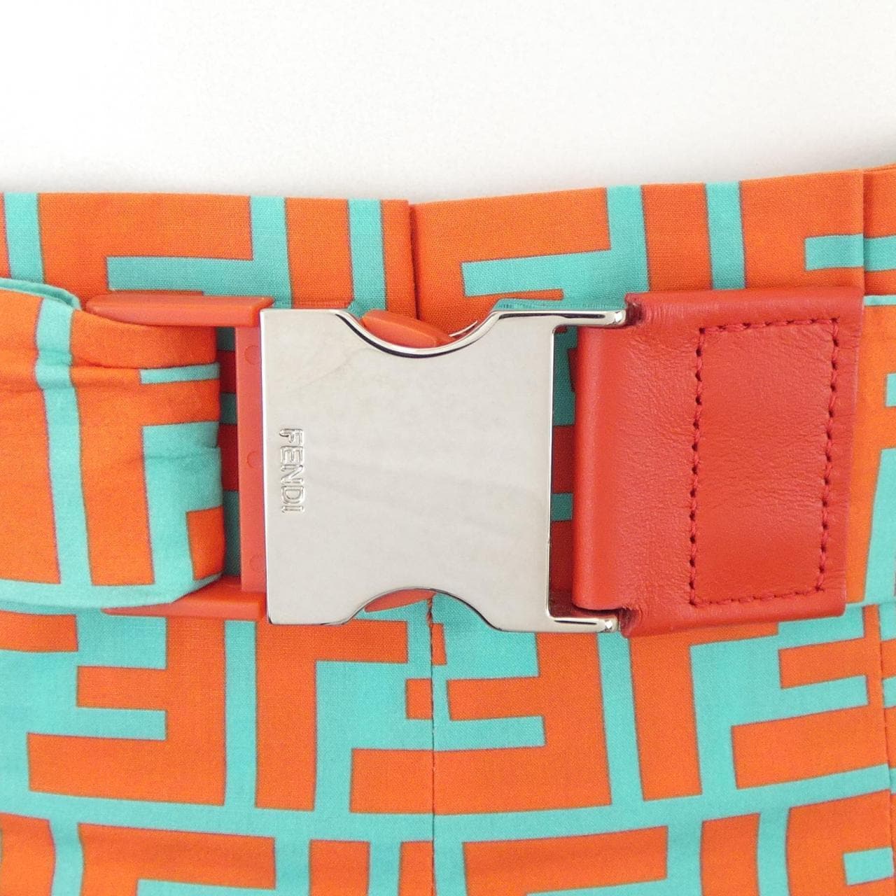 フェンディ FENDI FQ7013 A5VN スカート