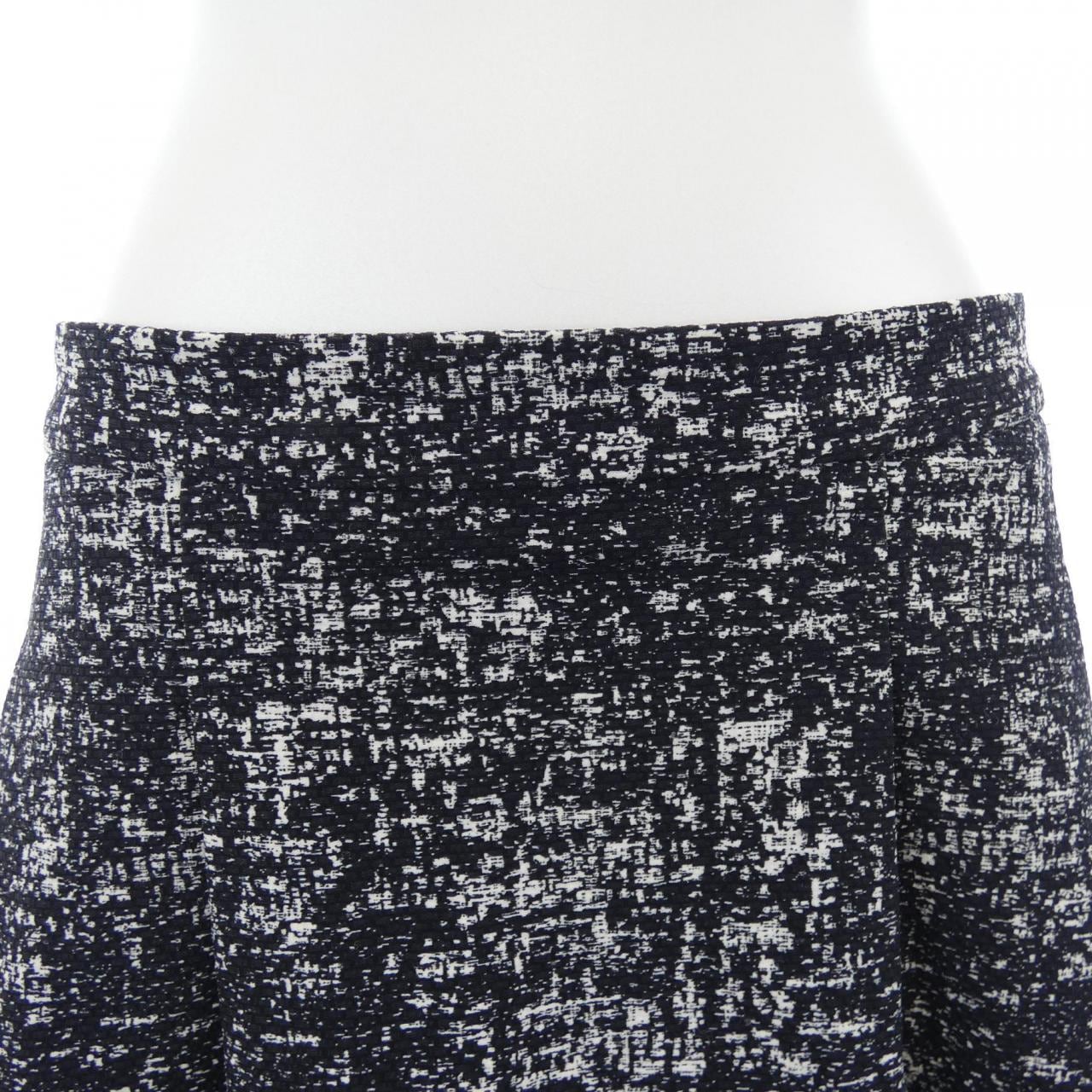 エムプルミエブラック M-Premier BLACK スカート