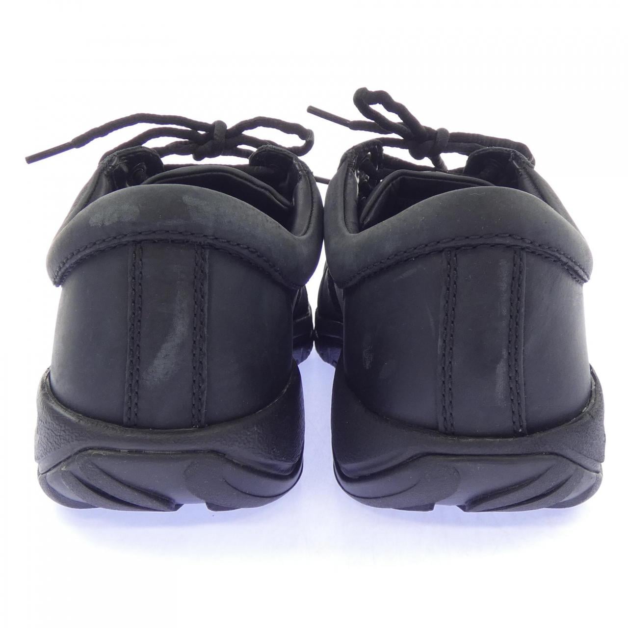 キーン KEEN スニーカー