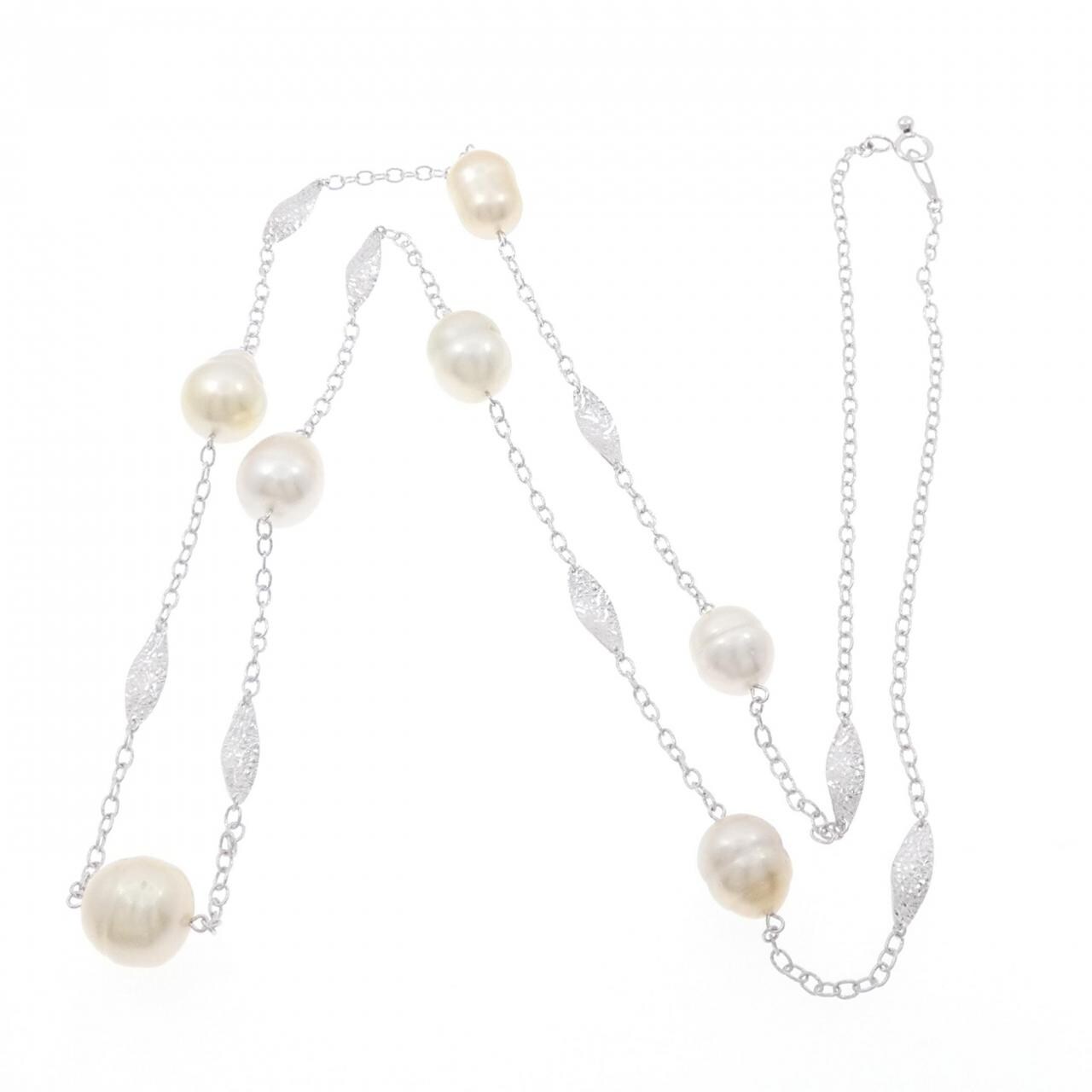 K18WG White Butterfly Pearl necklace