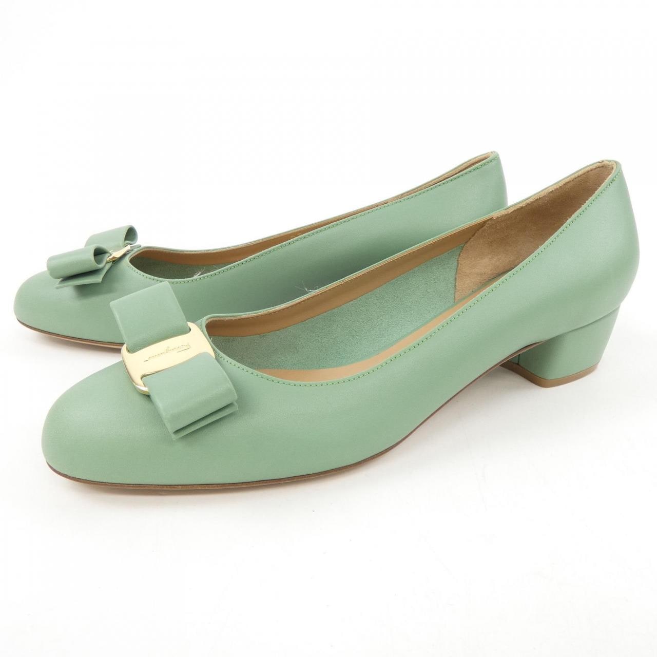 サルヴァトーレフェラガモ SALVATORE FERRAGAMO VARA パンプス