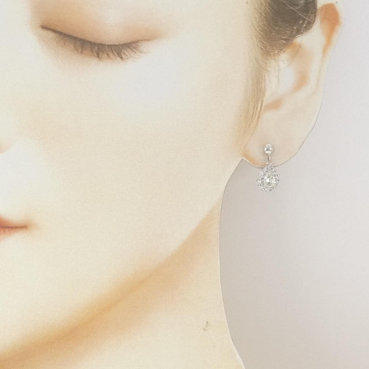 PT900 ダイヤモンド ピアス 1.02CT
