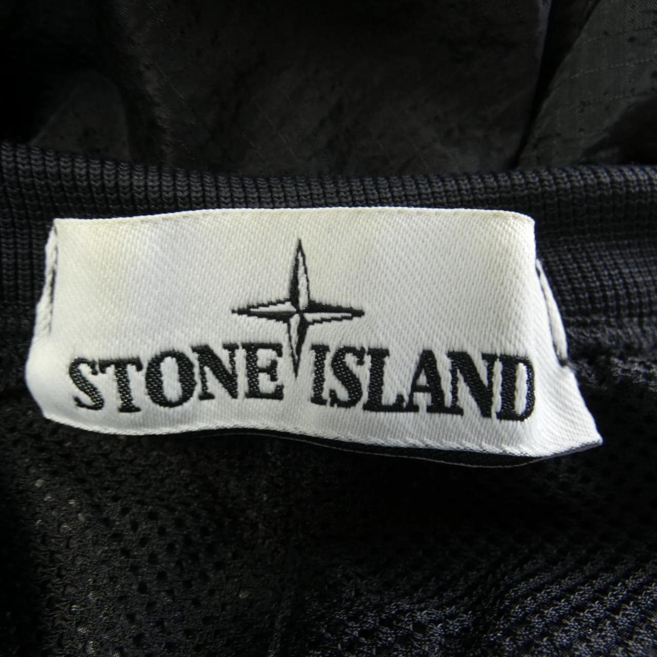 石岛STONE ISLAND上衣