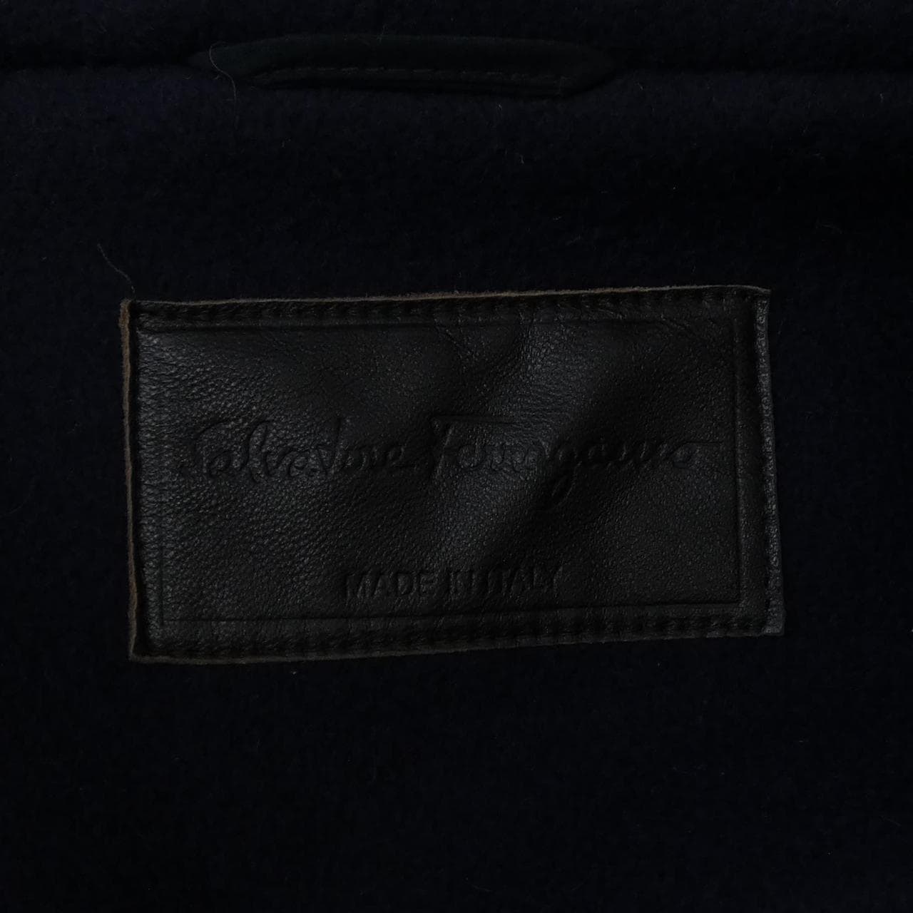 サルヴァトーレフェラガモ SALVATORE FERRAGAMO K5579 4183 コート