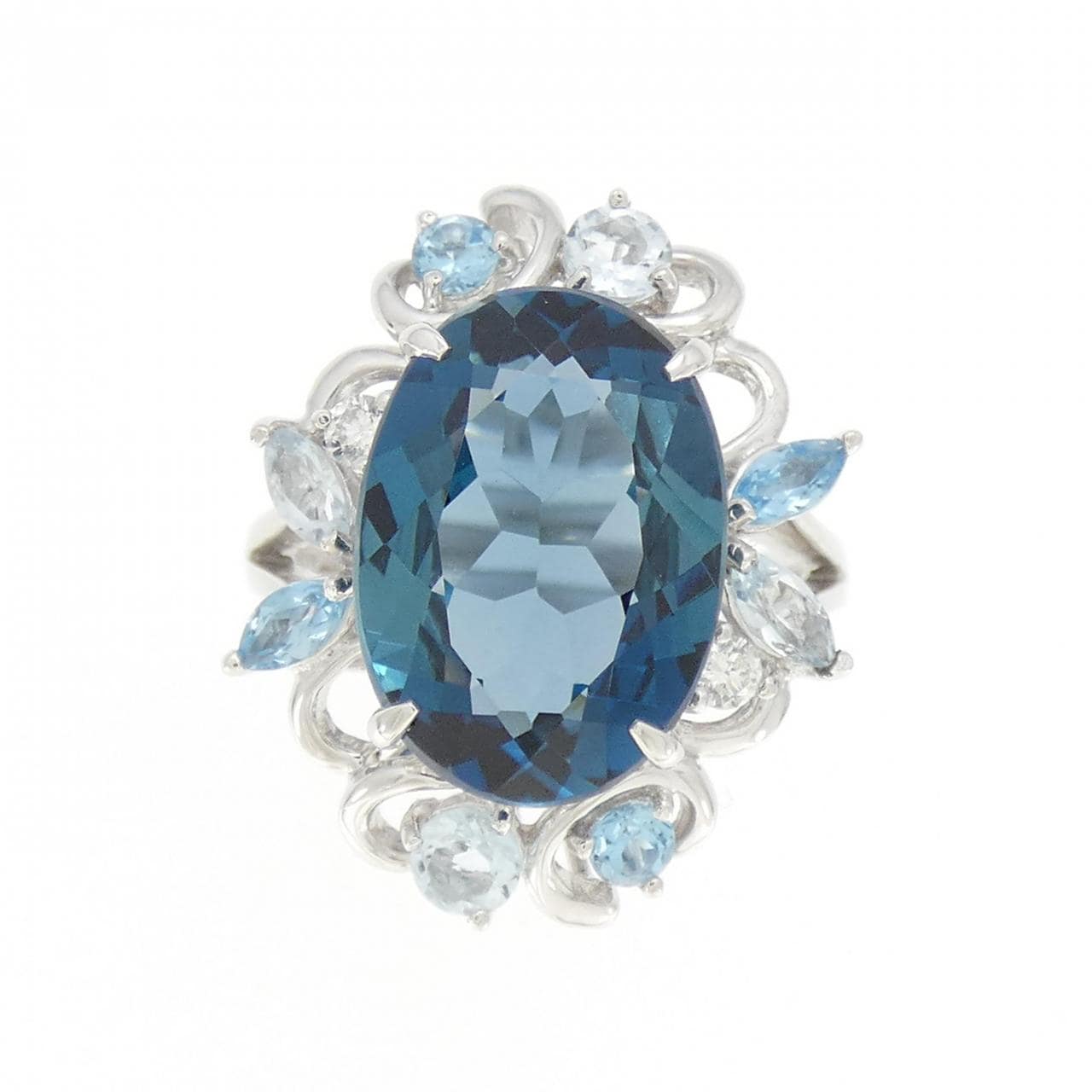 K18WG Blue Topaz Ring 6.33CT