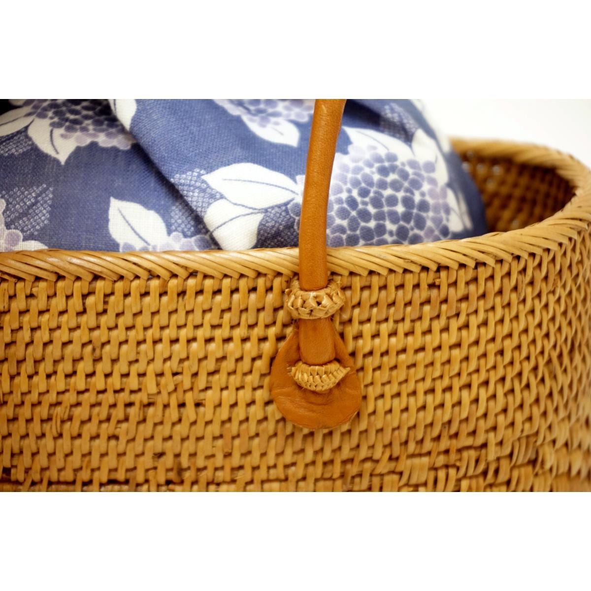 【新品】カゴバッグ　巾着付き