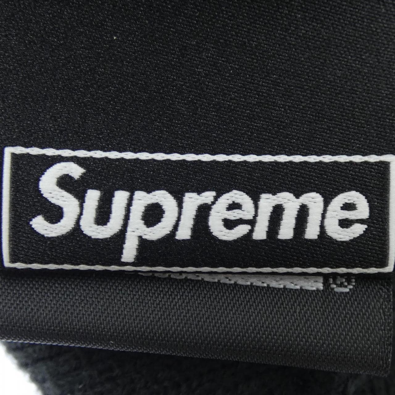 シュプリーム SUPREME NEW ERA SWAROVSKI ニットキャップ