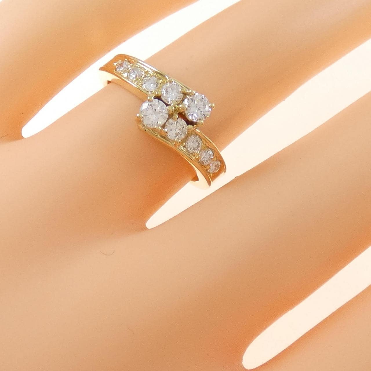 K18YG ダイヤモンド リング 0.56CT
