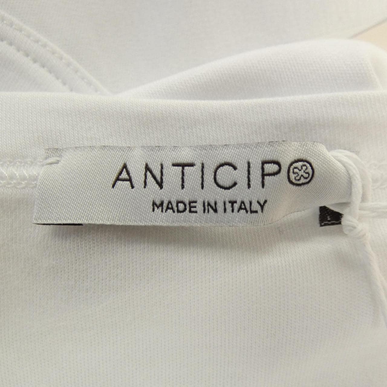 アンティーチポ ANTICIPO Tシャツ
