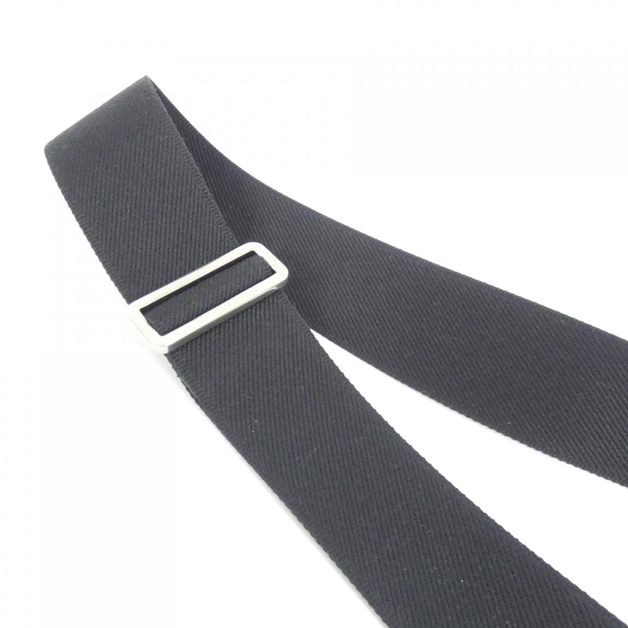 【新品】グッチ GG EMBLEM 850235 AAFOM ショルダーバッグ