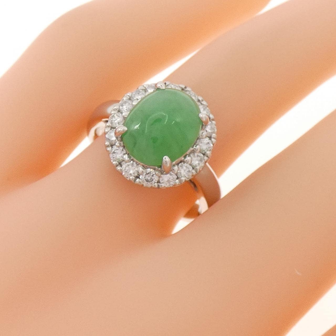 PT900 ヒスイ リング 3.03CT