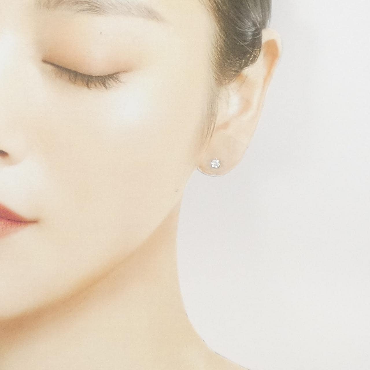 PT850/PT900 ソリティア ダイヤモンド ピアス 0.34CT