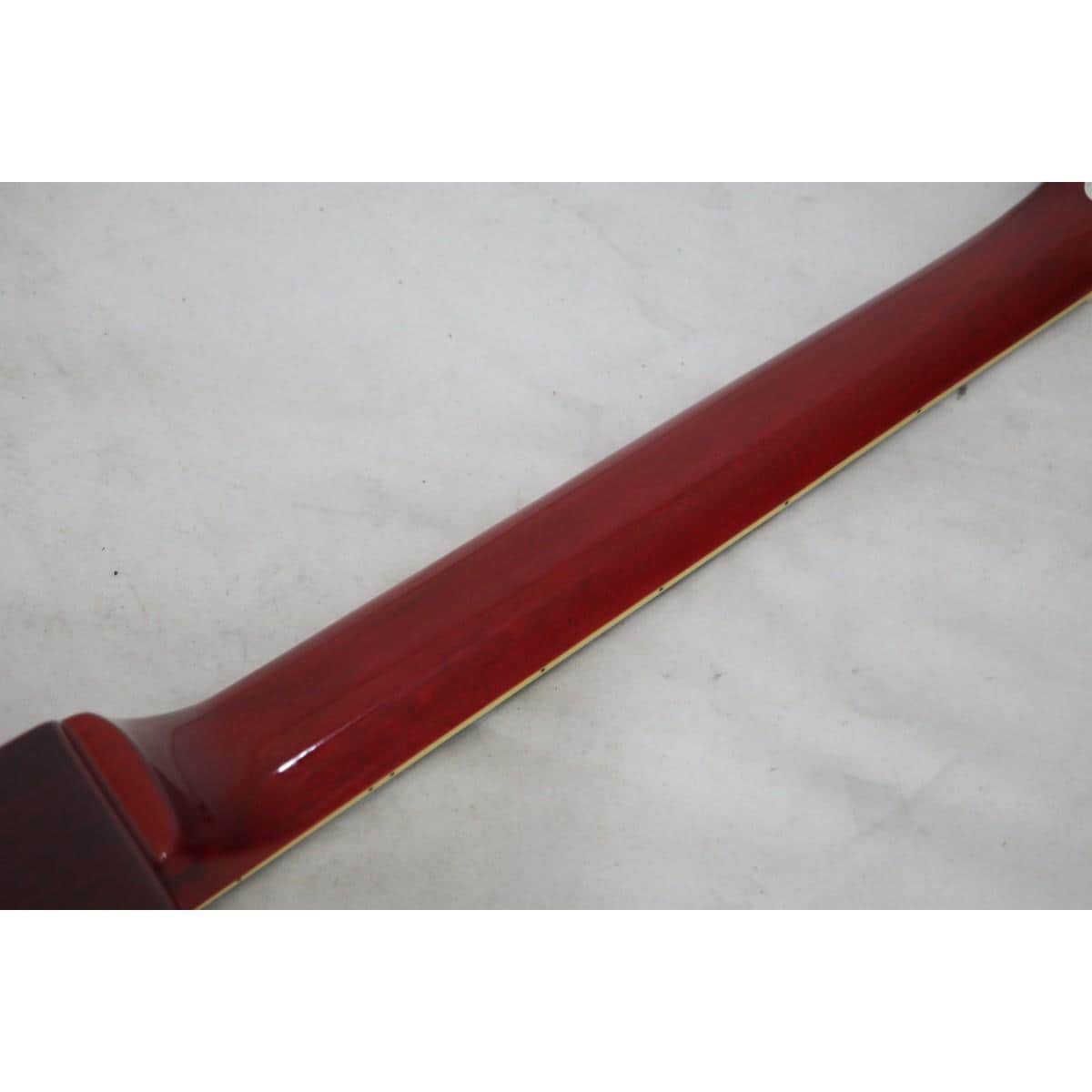 ＥＰＩＰＨＯＮＥ　ＬＥＳ　ＰＡＵＬ　ＳＴＡＮＤＡＲＤ