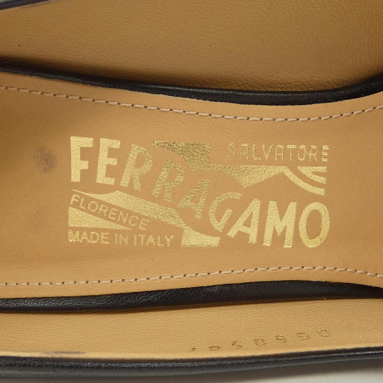 サルヴァトーレフェラガモ SALVATORE FERRAGAMO DG60547 シューズ