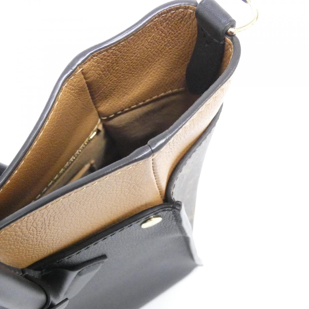 LOUIS VUITTON Monogram On My Side MM M53823 Bag