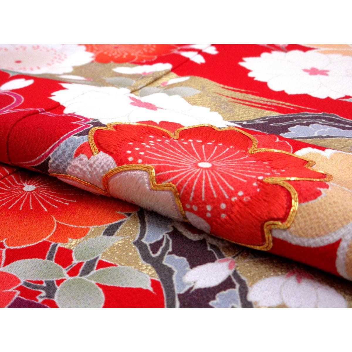 Furisode Yuzen gold color processing with embroidery