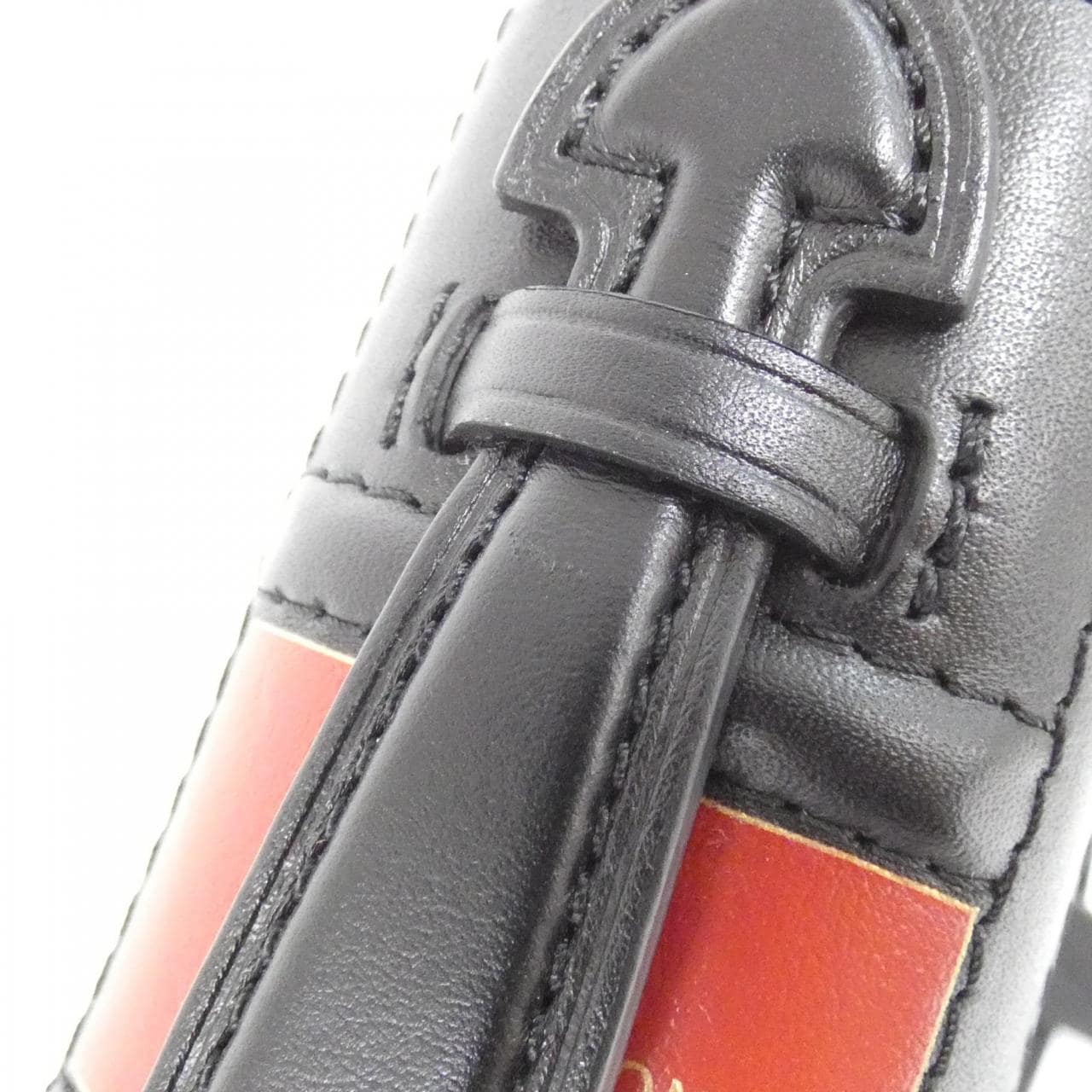 ルイヴィトン モノグラム リバース LVブック ウォレット オン チェーン M81830 チェーンウォレット