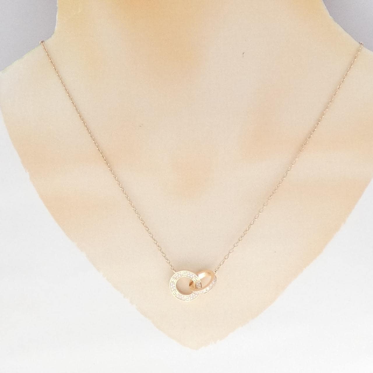 カルティエ ラブ ネックレス