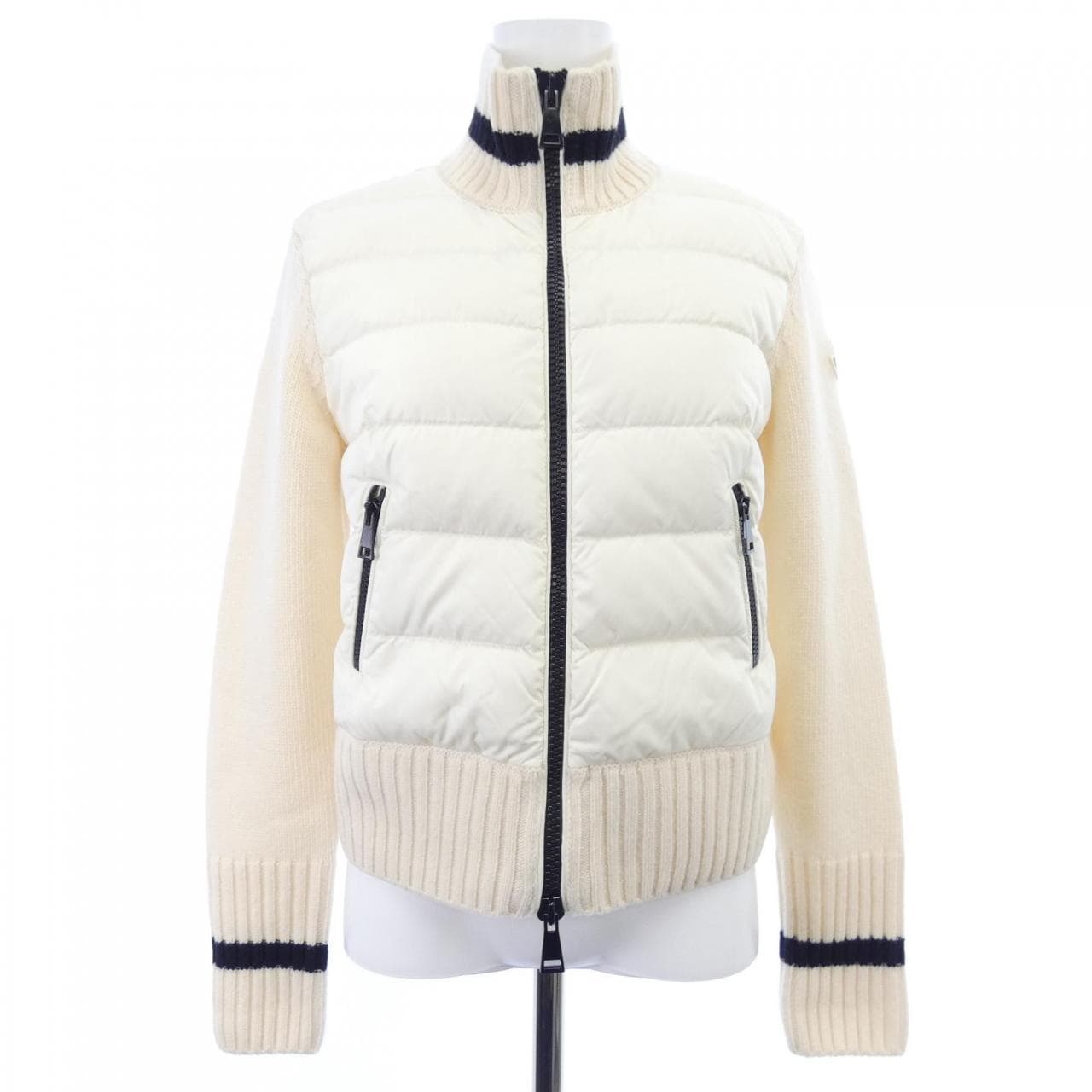 モンクレール MONCLER 20939B00004 ダウンジャケット