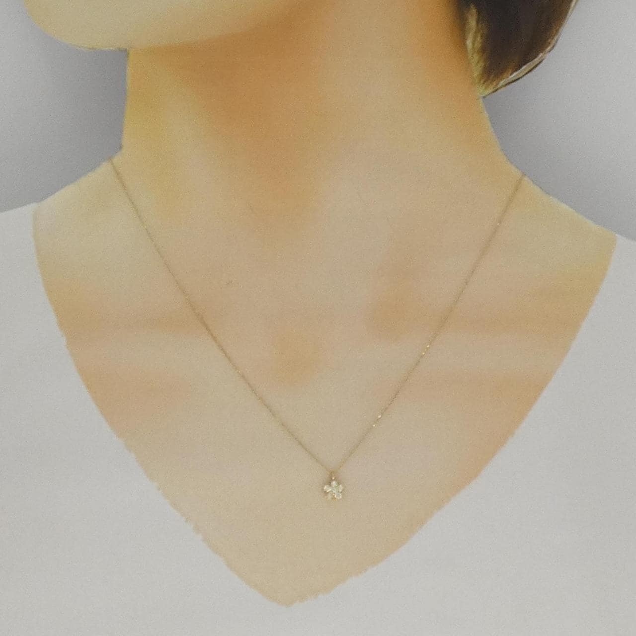 K10YG 花朵鑽石項鍊 0.15克拉