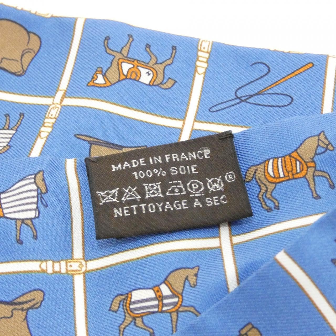 エルメス COUVERTURES ET TENUES ツイリー 061356S スカーフ