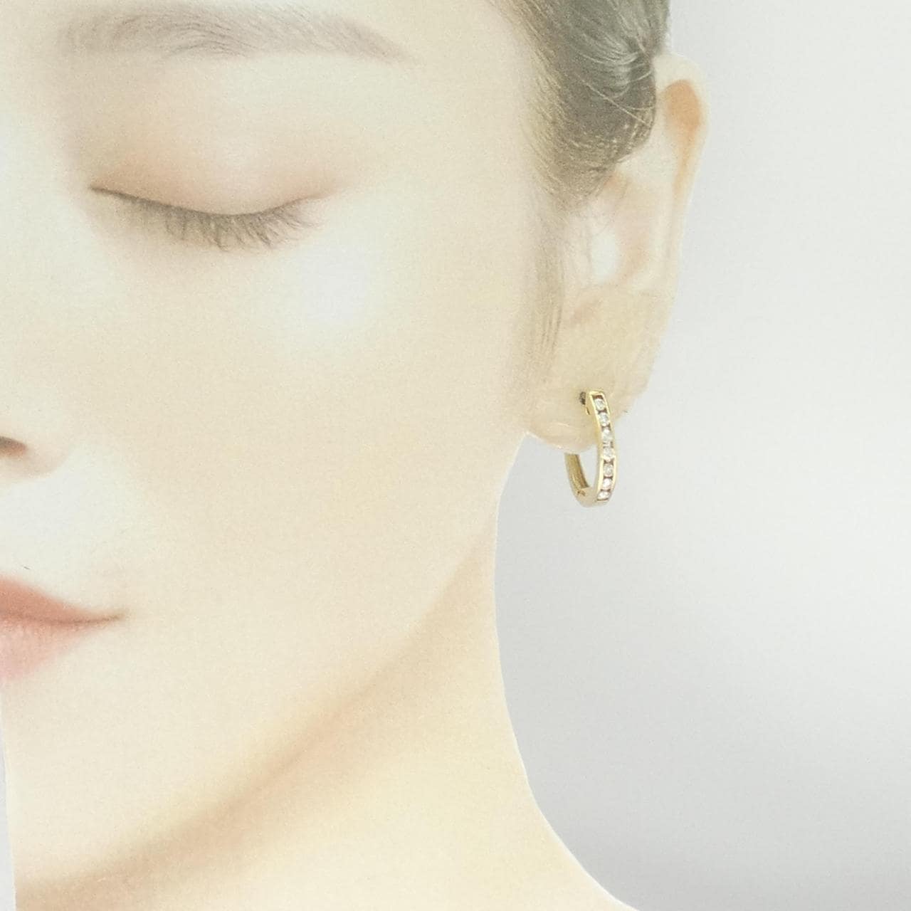 18K Yellow Diamond Hoop Earrings 0.70CT