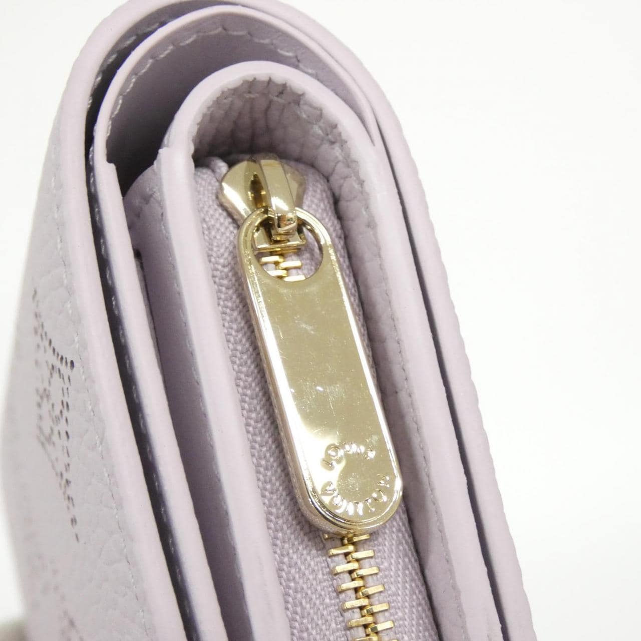 ルイヴィトン マヒナ ポルトフォイユ クレア M26103 財布