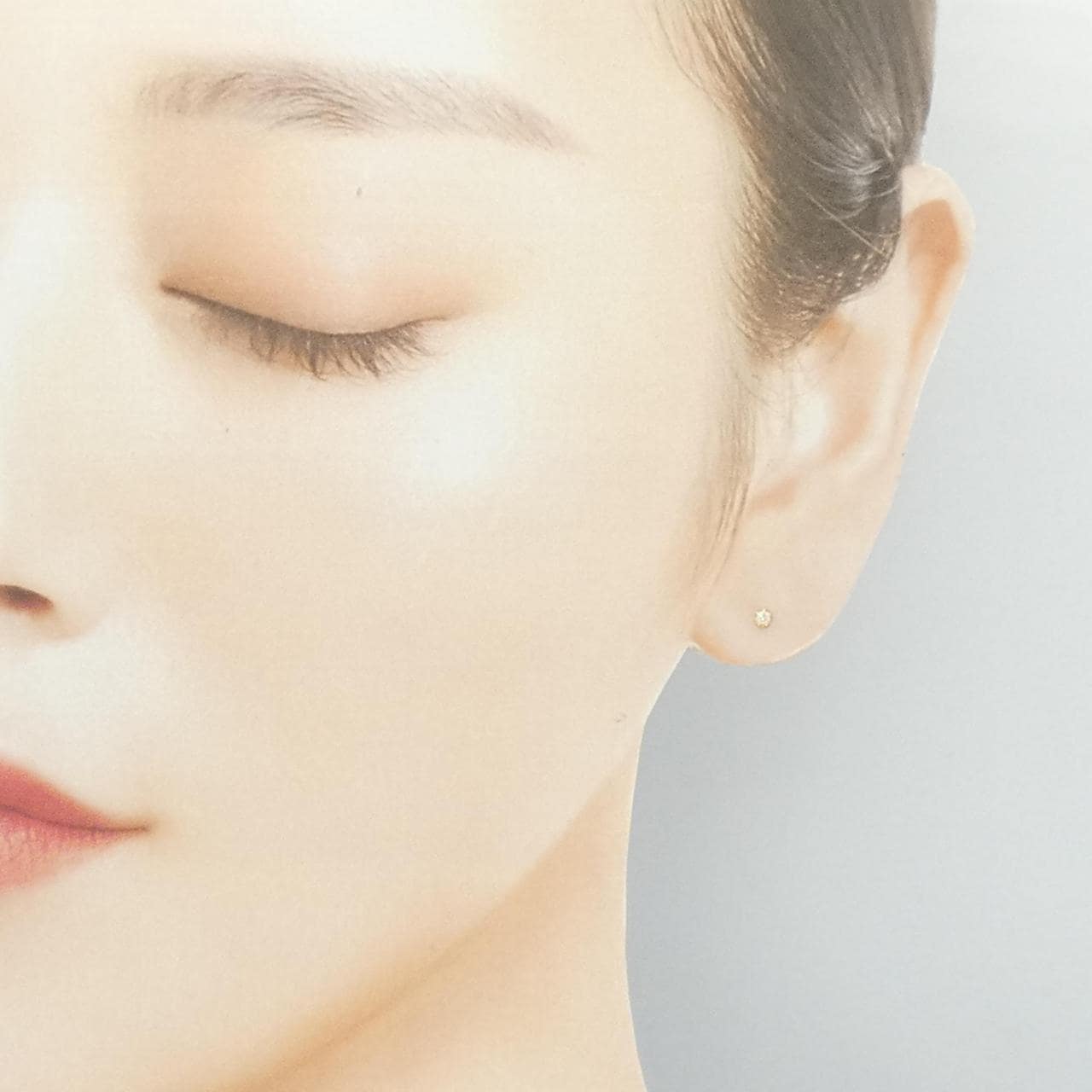 K18YG ソリティア ダイヤモンド ピアス 0.04CT