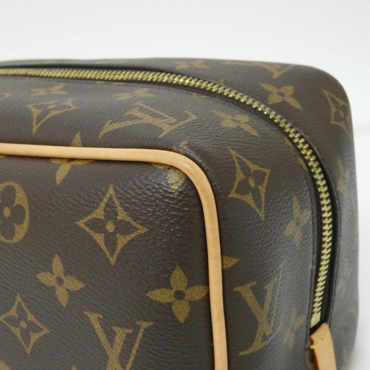 ルイヴィトン モノグラム ロッカー ドップ キット M83112 ポーチ