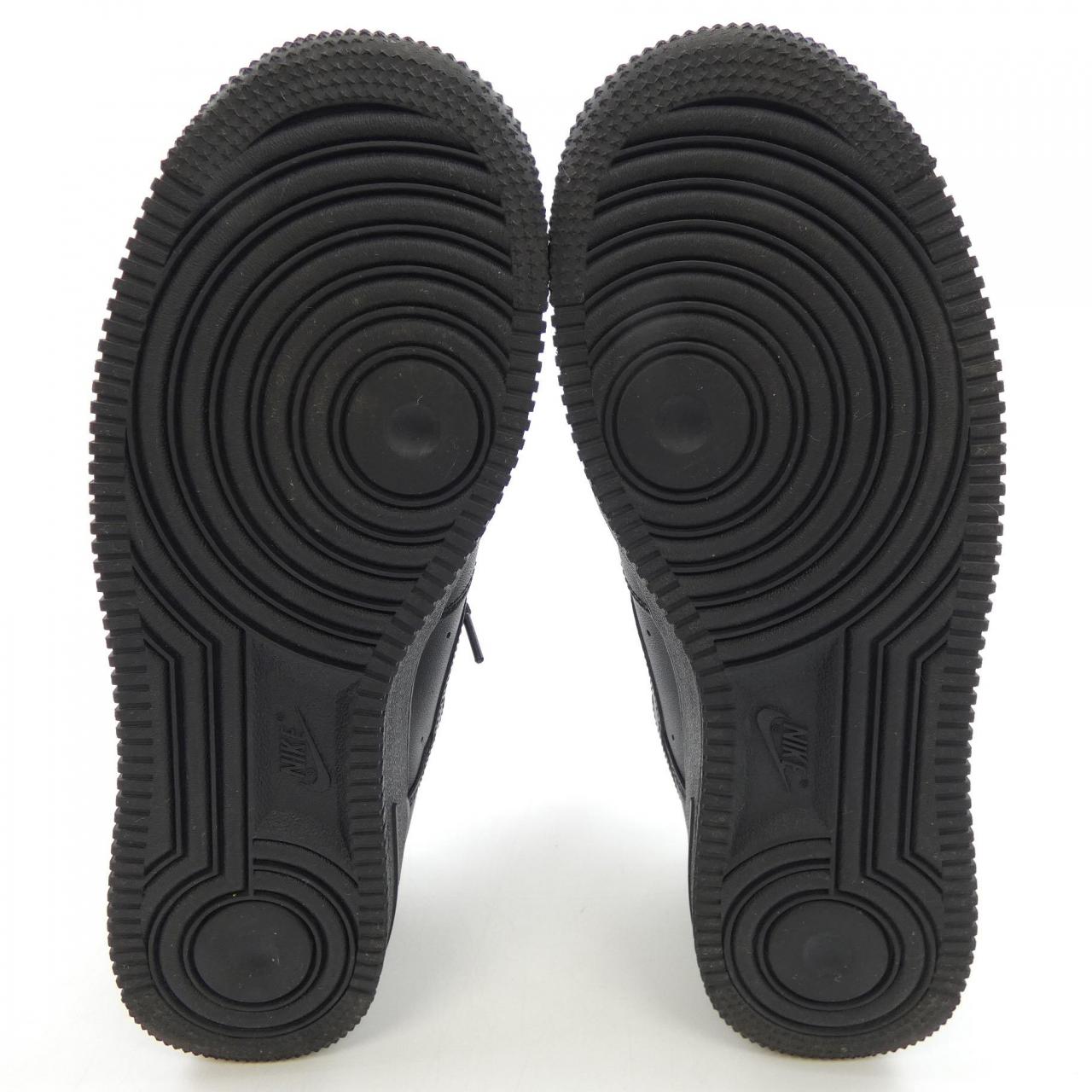 耐克NIKE运动鞋