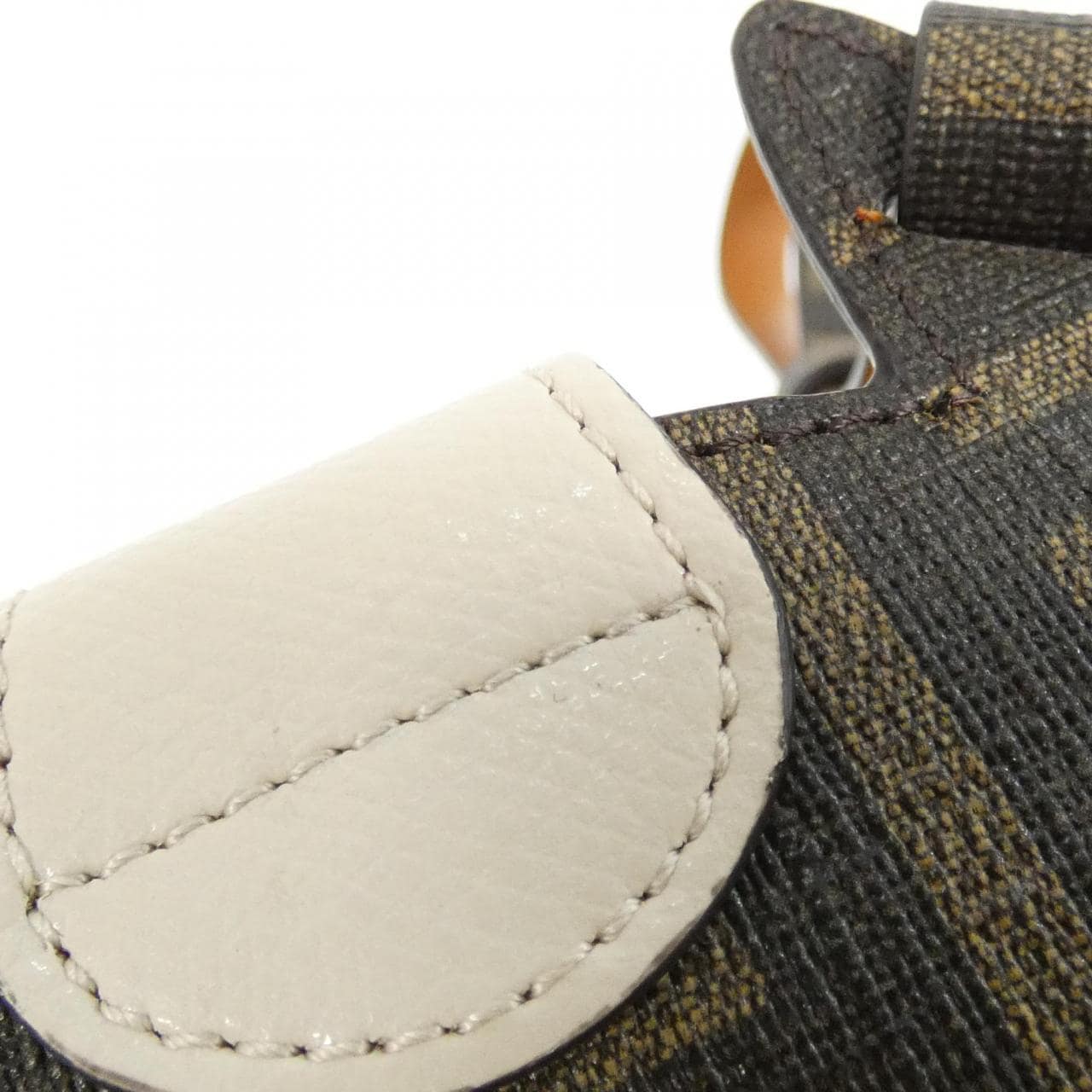 フェンディ 8M0524  AYIY カードケース