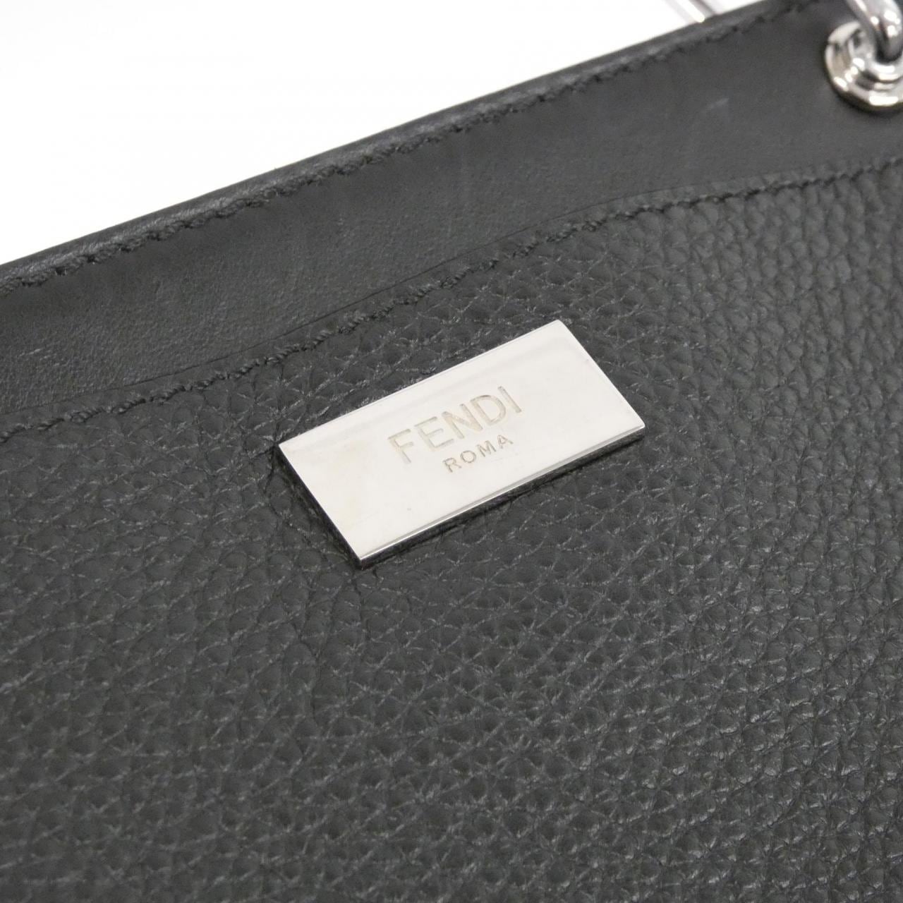 フェンディ SELLERIA ピーカブー エッセンシャル 7VA476 A91A バッグ