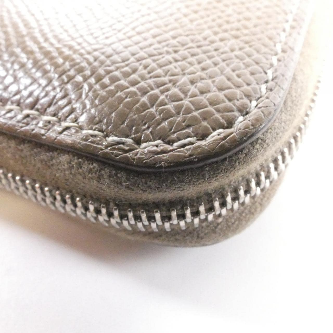 エルメス DELLA CAVALLERIA シルク イン コンパクト 069646CK 財布