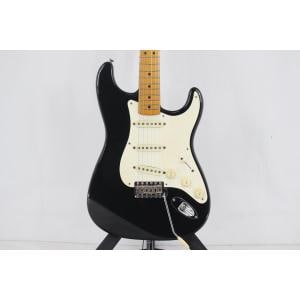 ＦＥＮＤＥＲ　５７　ＳＴＲＡＴＯＣＡＳＴＥＲ