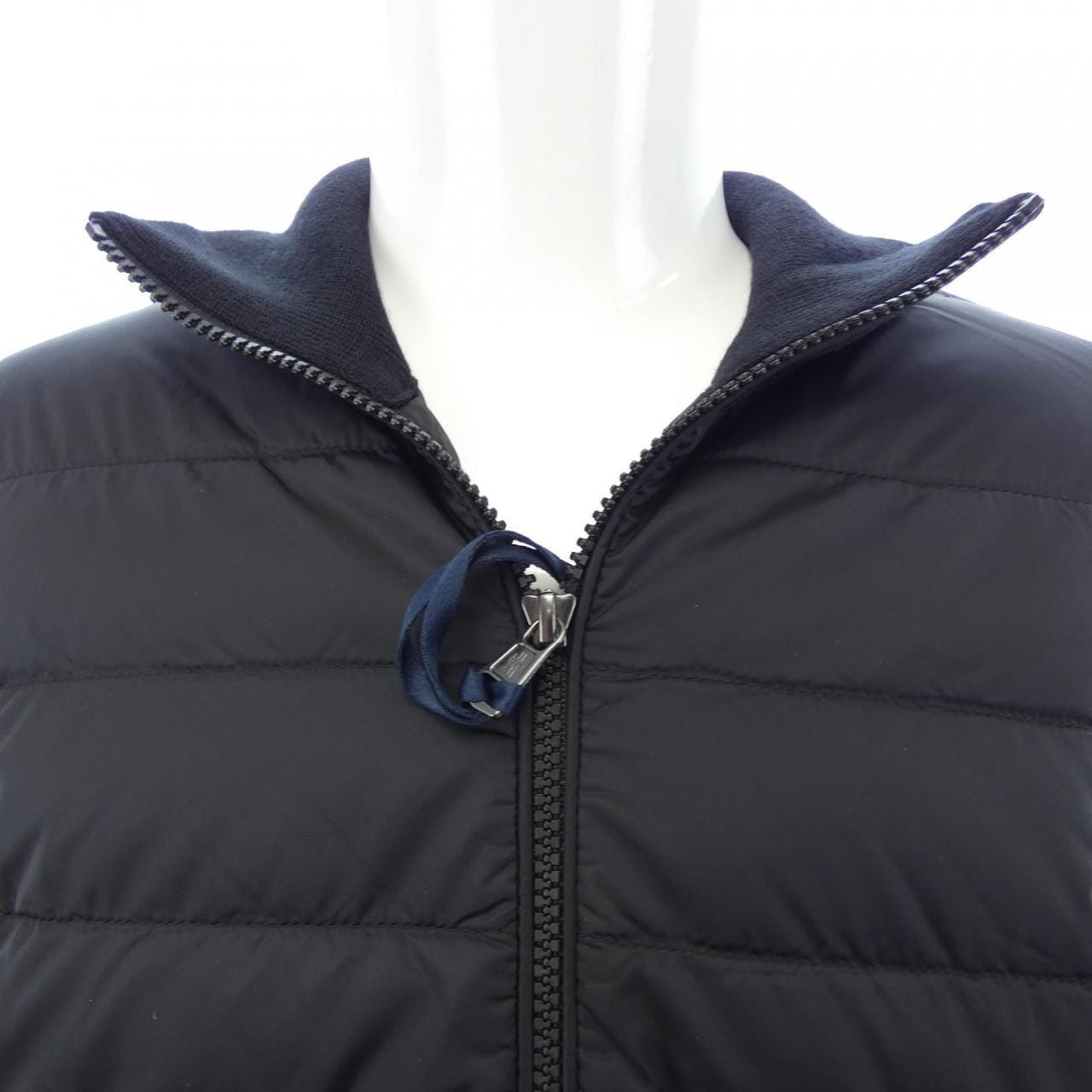 モンクレール MONCLER 20919B50700 A9341 ダウンジャケット