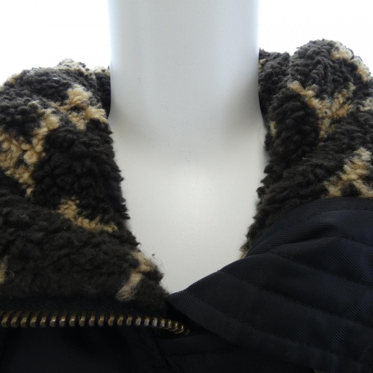 ルイヴィトン LOUIS VUITTON サテンアビエイターパーカ FMOW18H12 コート