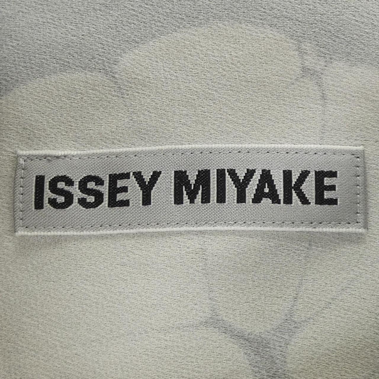 イッセイミヤケ ISSEY MIYAKE IM13FH012 ワンピース