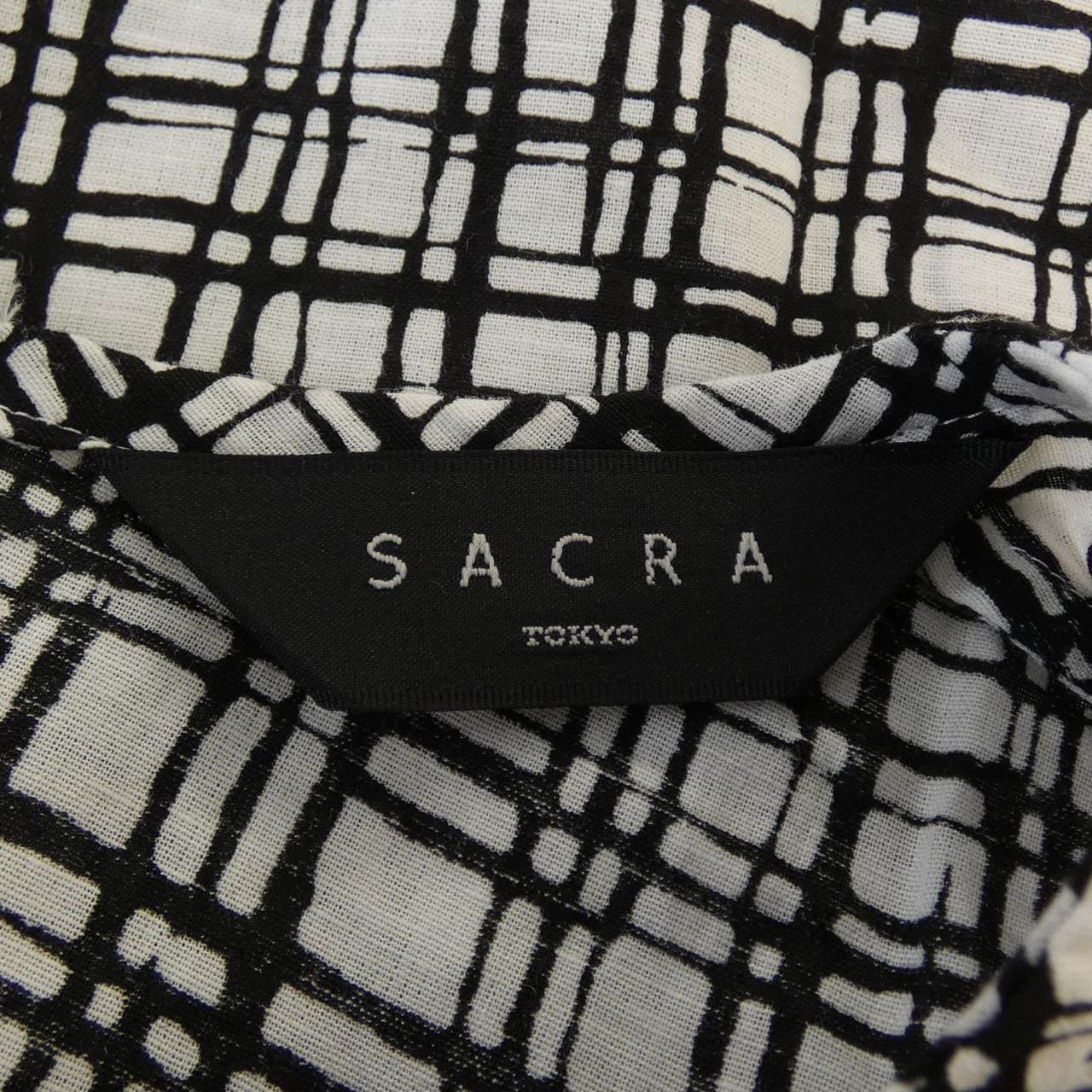 サクラ SACRA トップス