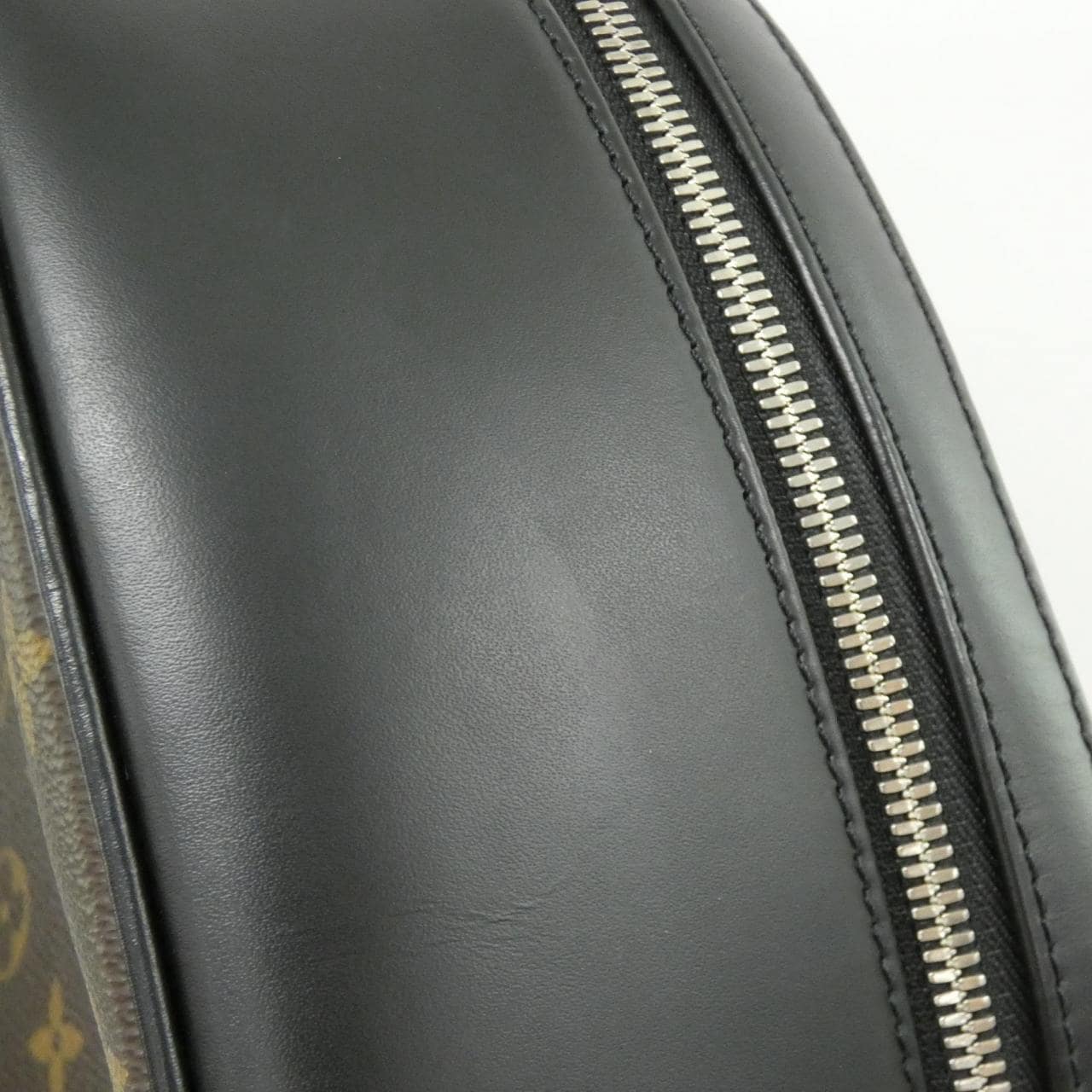 ルイヴィトン モノグラム マカサー ジョッシュ M41530 リュックサック