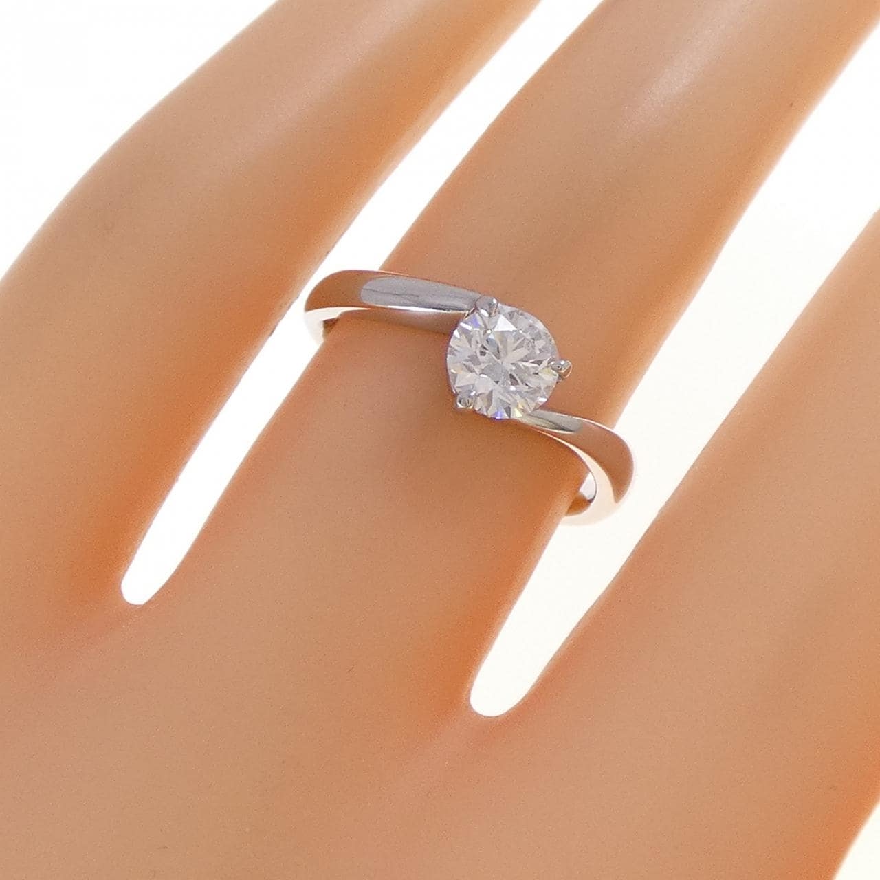 PT900钻石戒指 0.551克拉 E色 VVS1净度 EXT