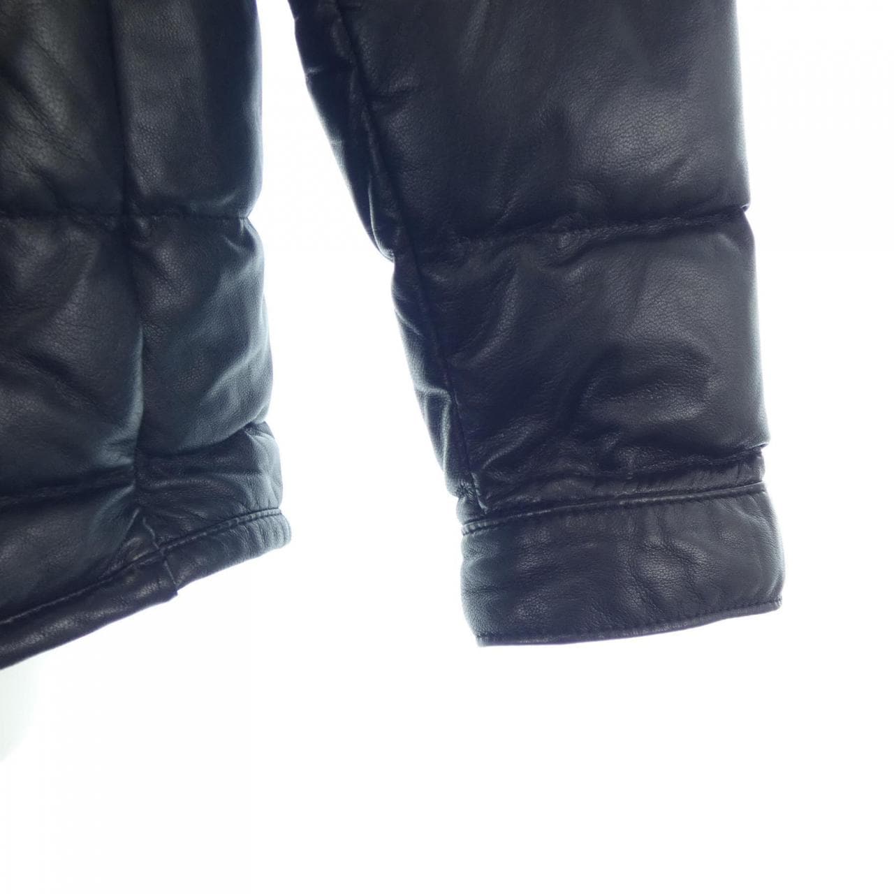 モンクレール MONCLER ダウンジャケット