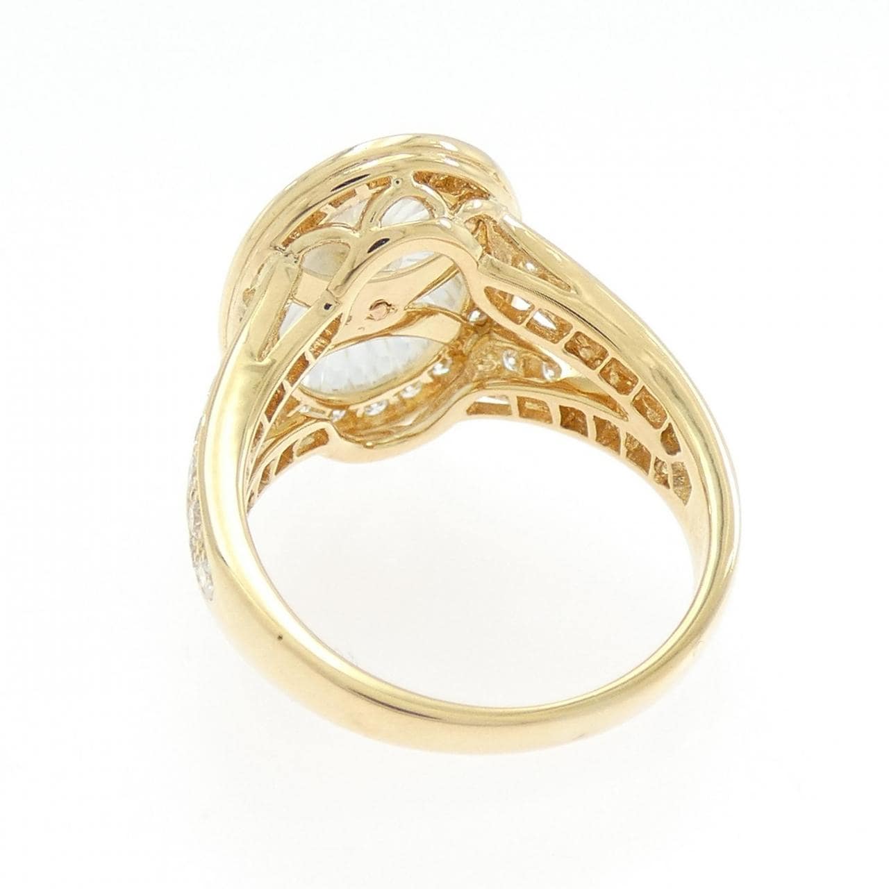 ブシュロン ロッククリスタル リング