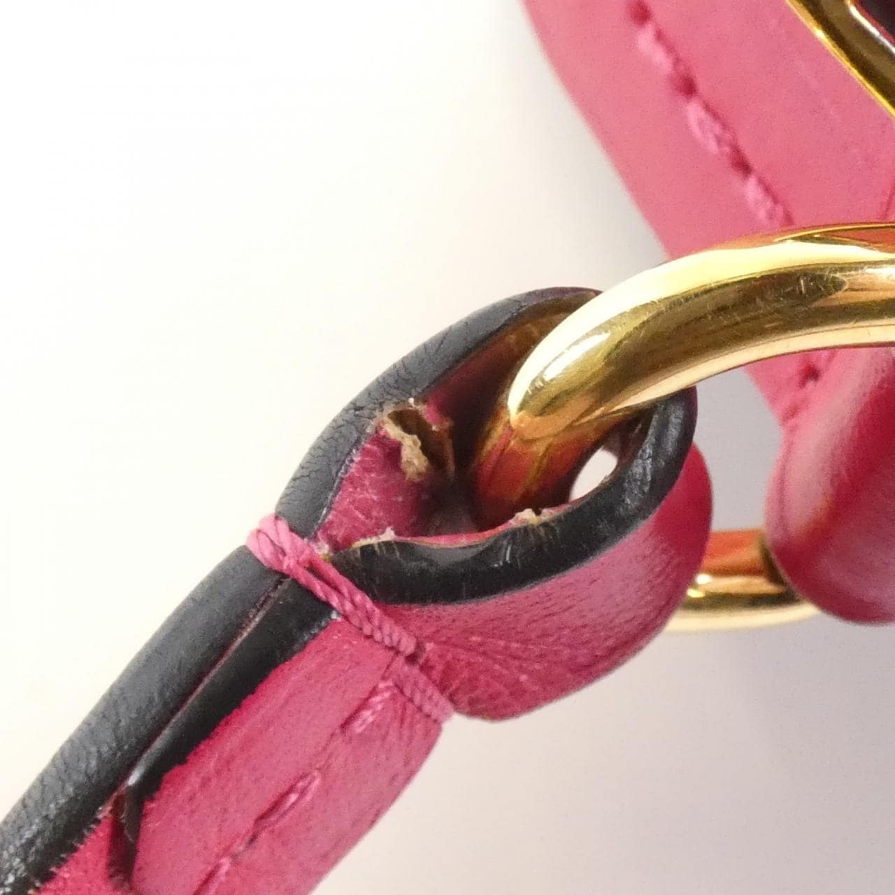 ルイヴィトン モノグラム サントンジュ M43557 ショルダーバッグ