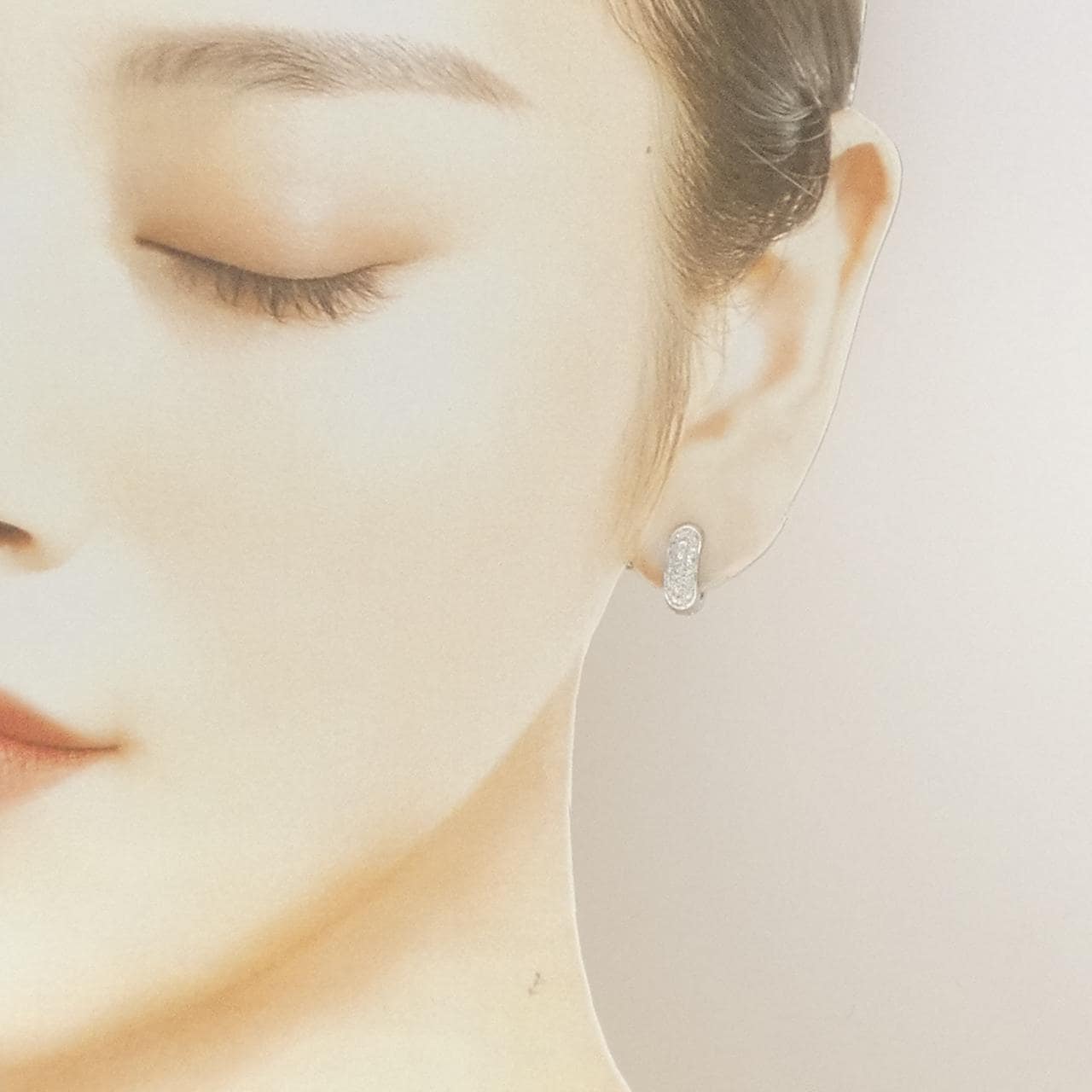 750WG ダイヤモンド フープ ピアス