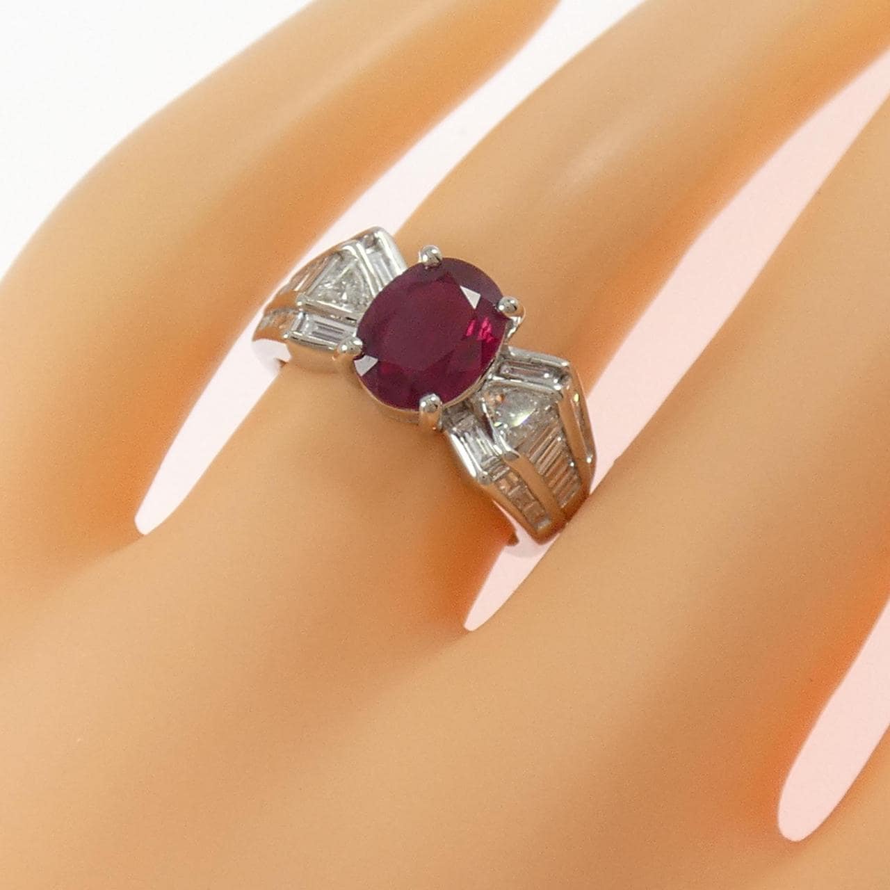 PT900 ルビー リング 2.09CT ビルマ産