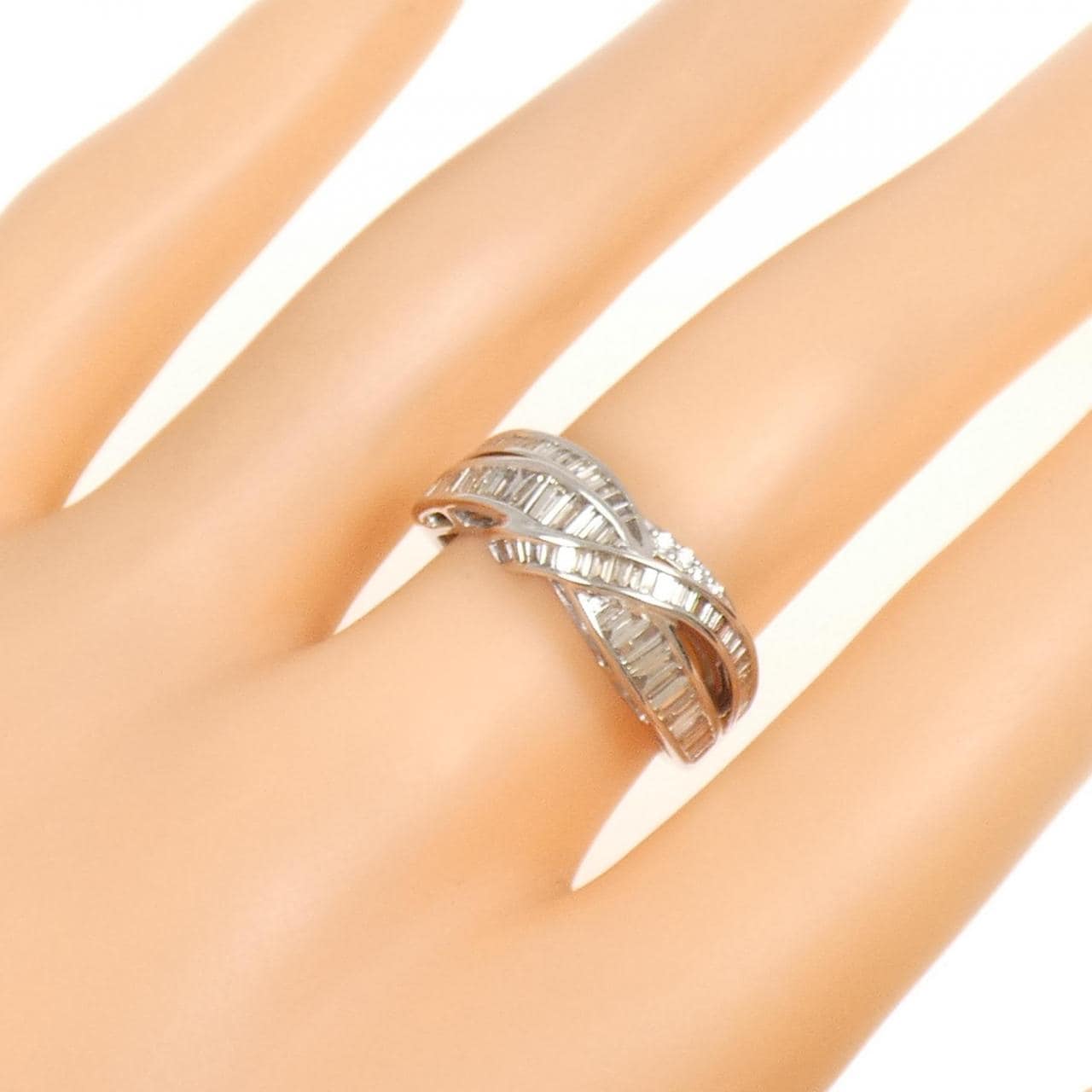 K18WG ダイヤモンド リング 0.70CT