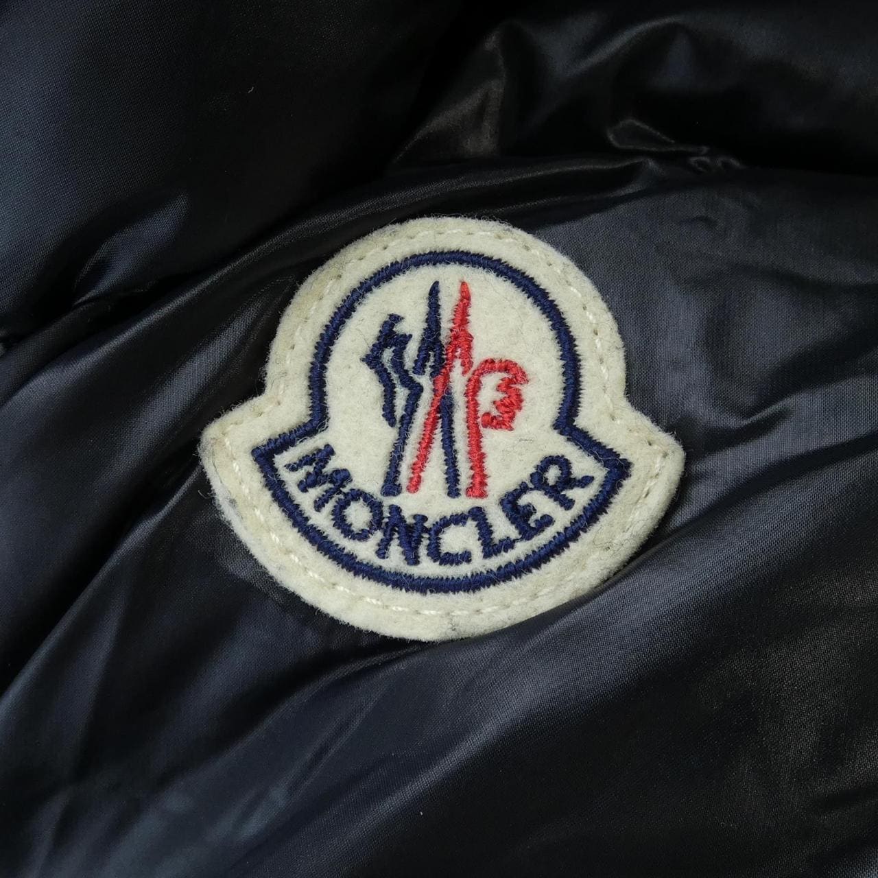 モンクレール MONCLER ダウンジャケット