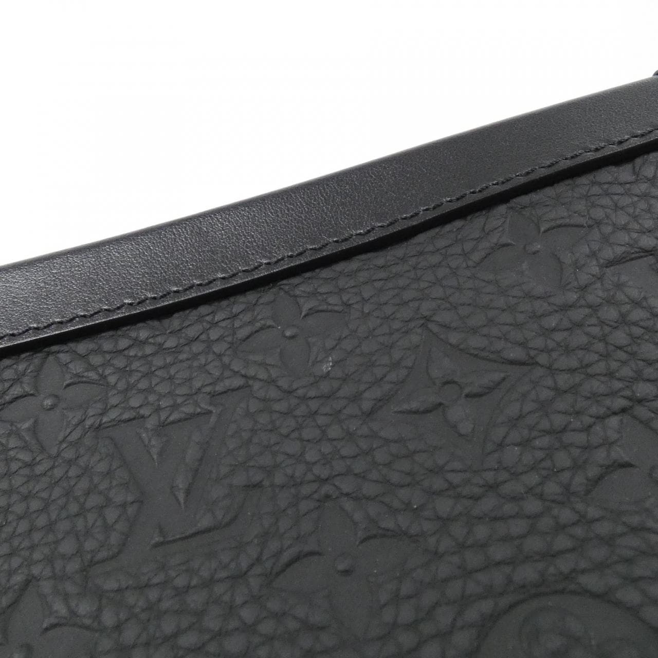 ルイヴィトン トリヨン モノグラム ソフト トランク M55700 ショルダーバッグ